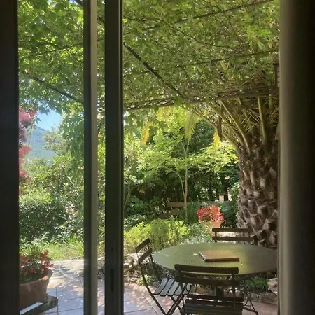 Le Lotus Holiday home Meounes-les-Montrieux